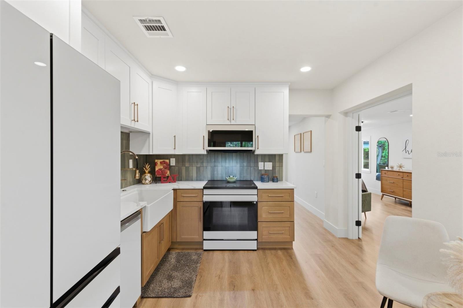 Image 14 of 64 For 8051 26th Avenue N