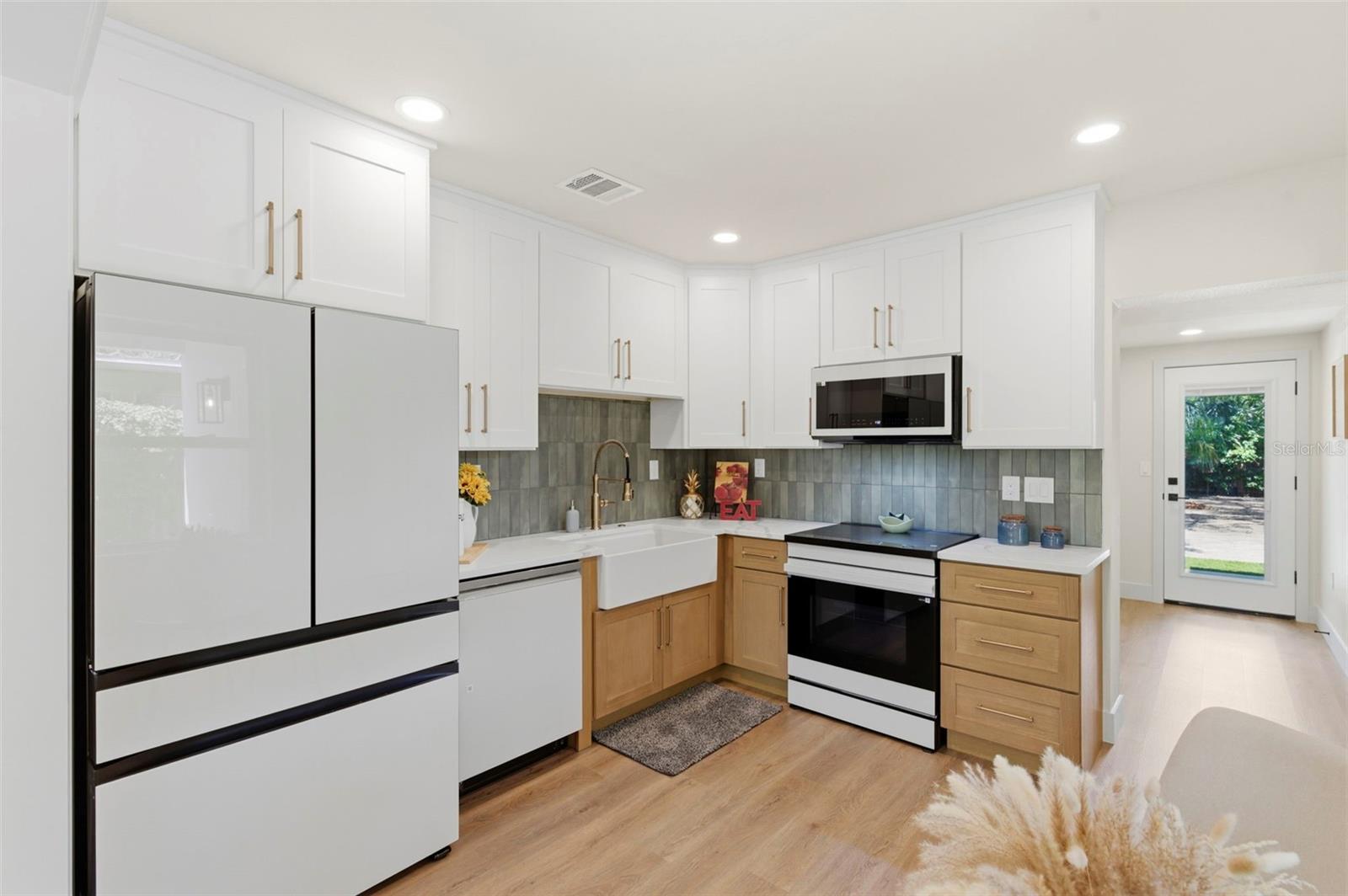 Image 16 of 64 For 8051 26th Avenue N