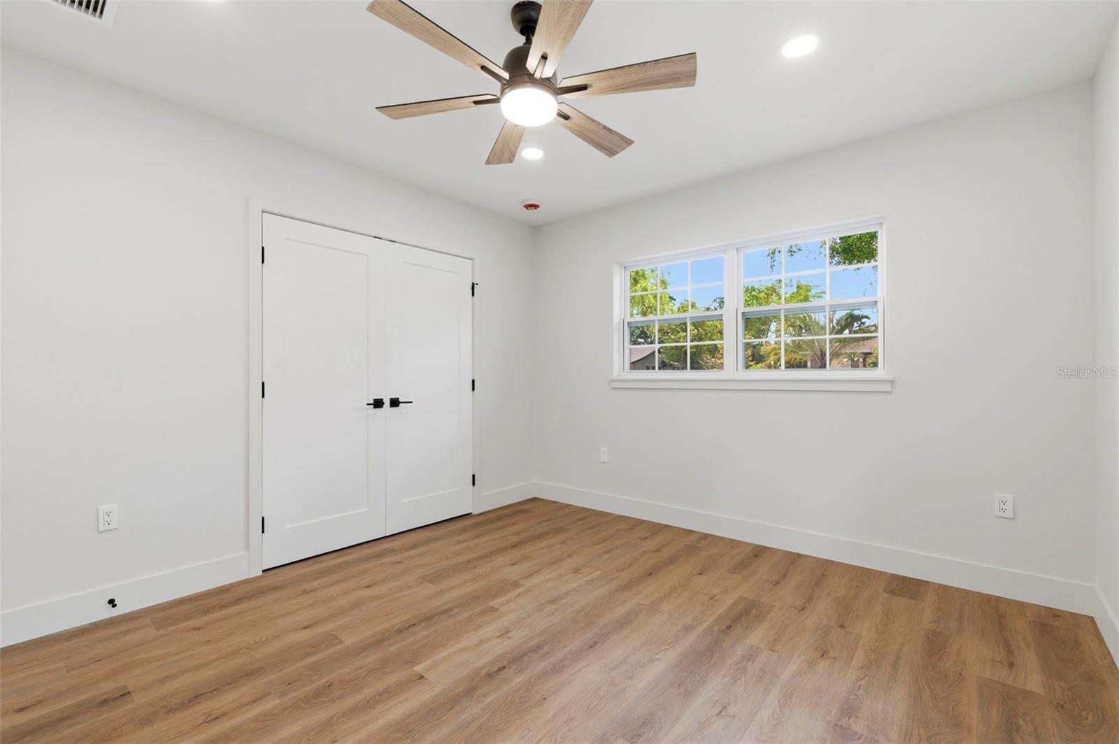 Image 32 of 64 For 8051 26th Avenue N