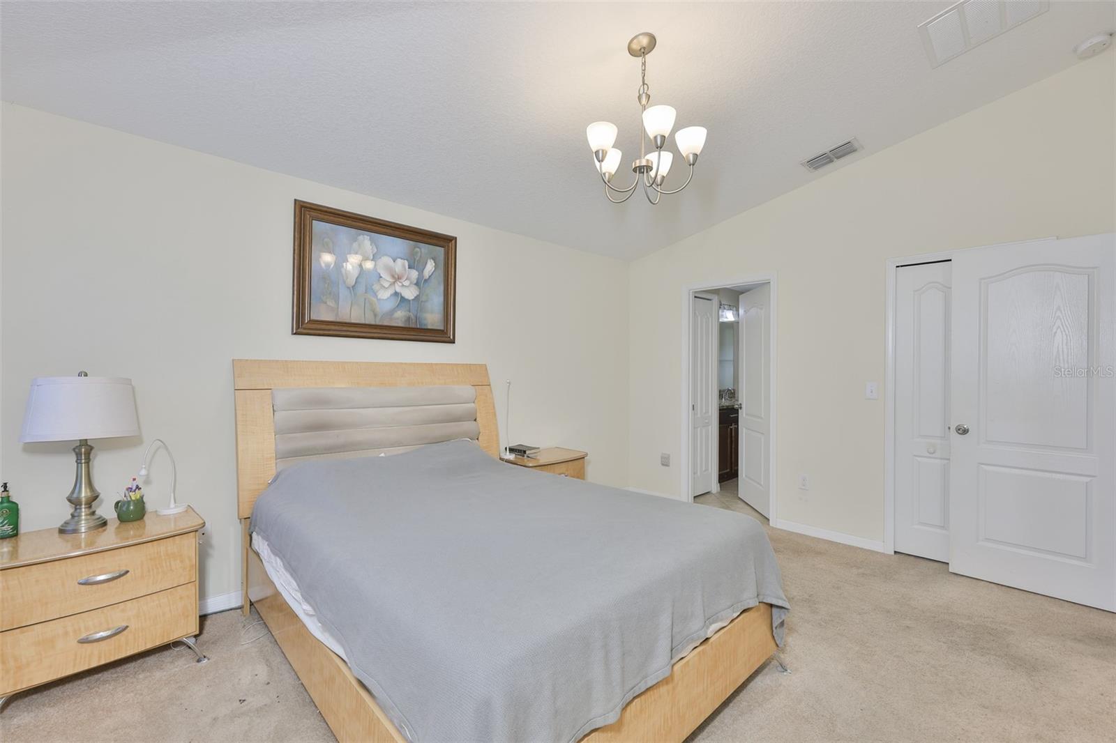 Image 22 of 55 For 10806 Whitecap Drive