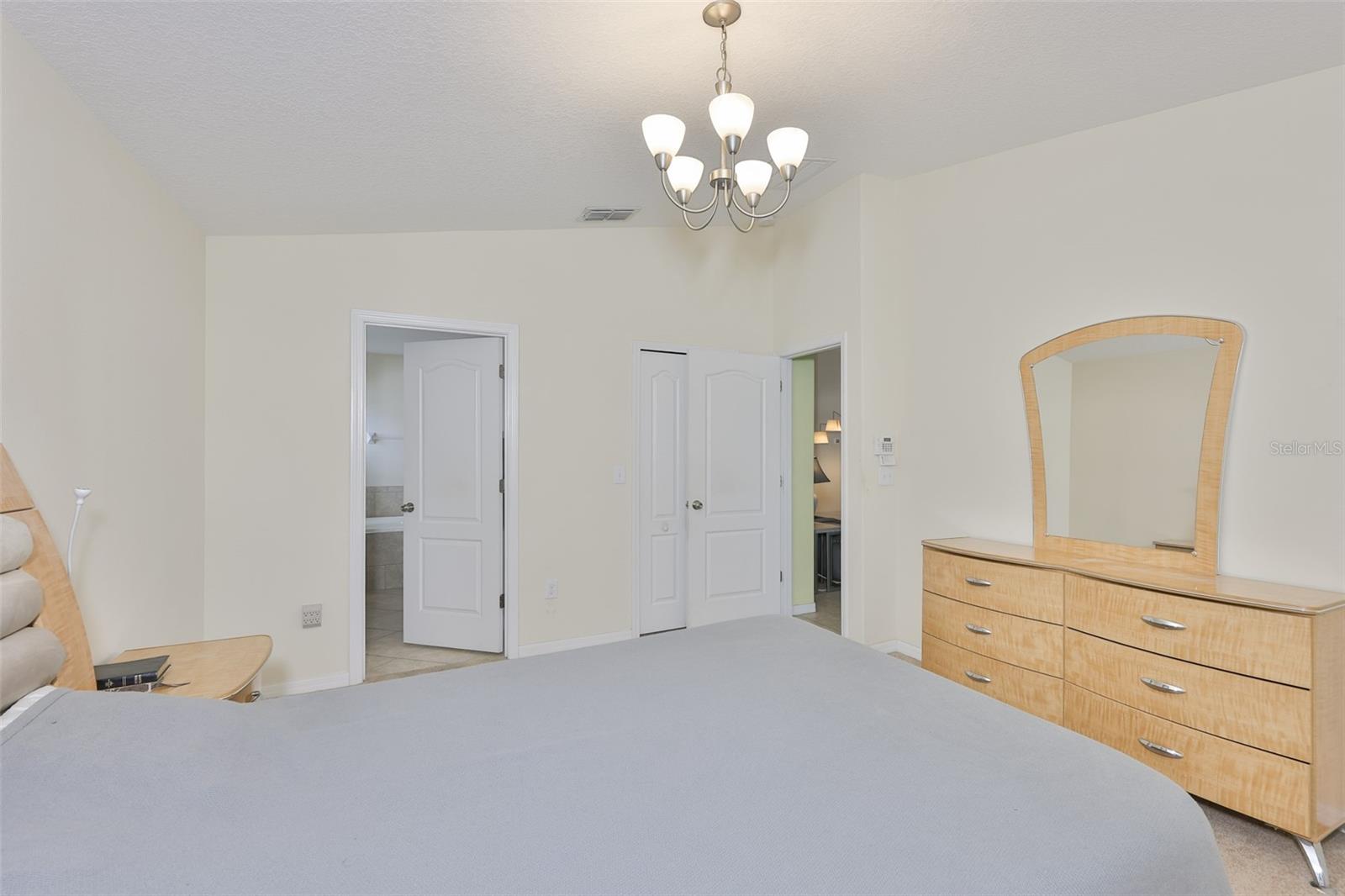 Image 23 of 55 For 10806 Whitecap Drive