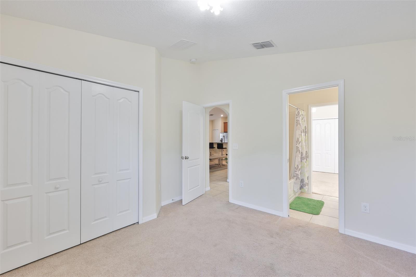 Image 29 of 55 For 10806 Whitecap Drive