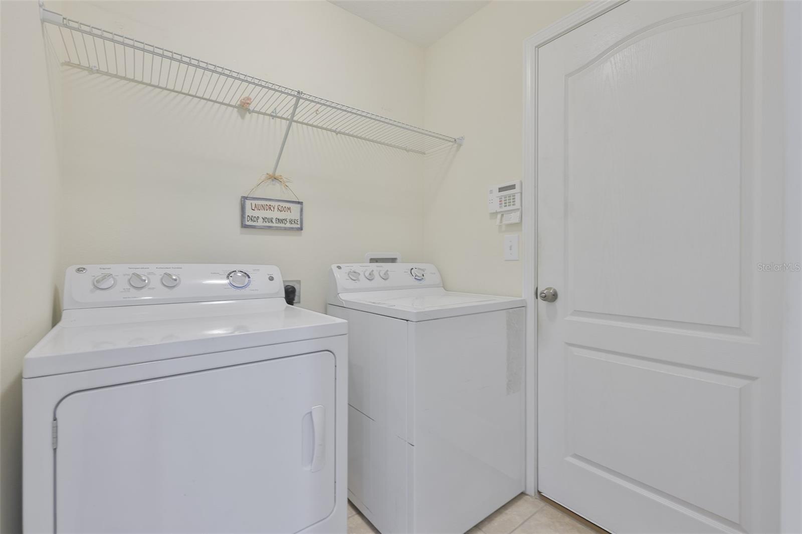 Image 36 of 55 For 10806 Whitecap Drive