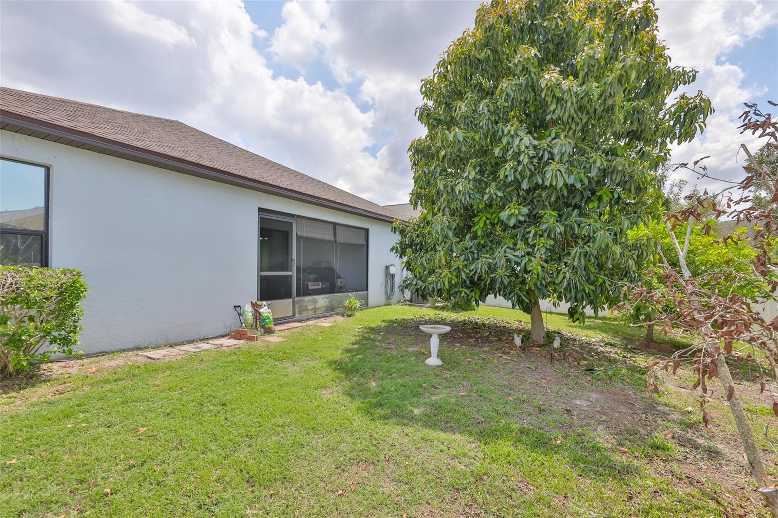 Image 38 of 55 For 10806 Whitecap Drive