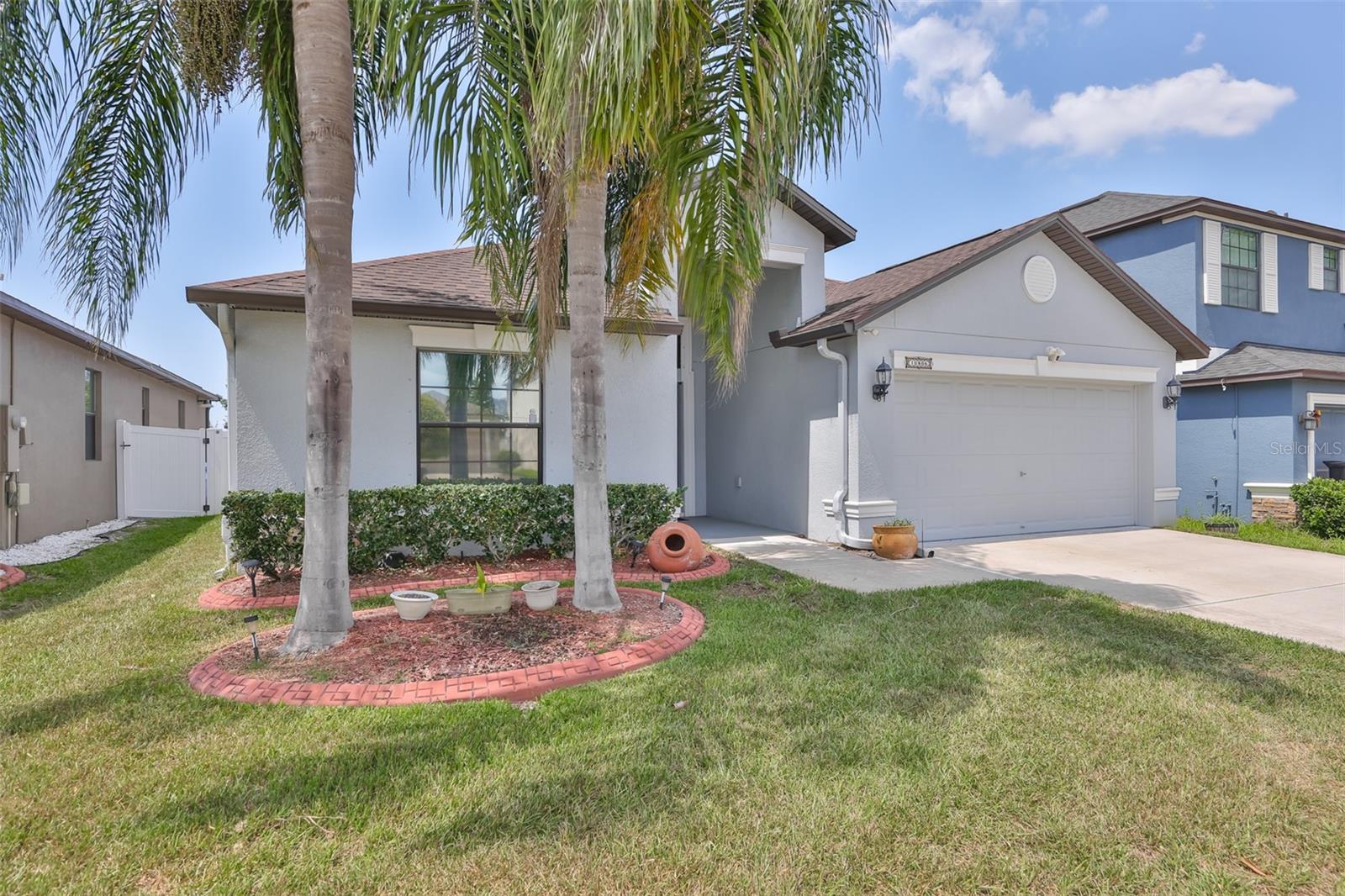 Image 4 of 55 For 10806 Whitecap Drive