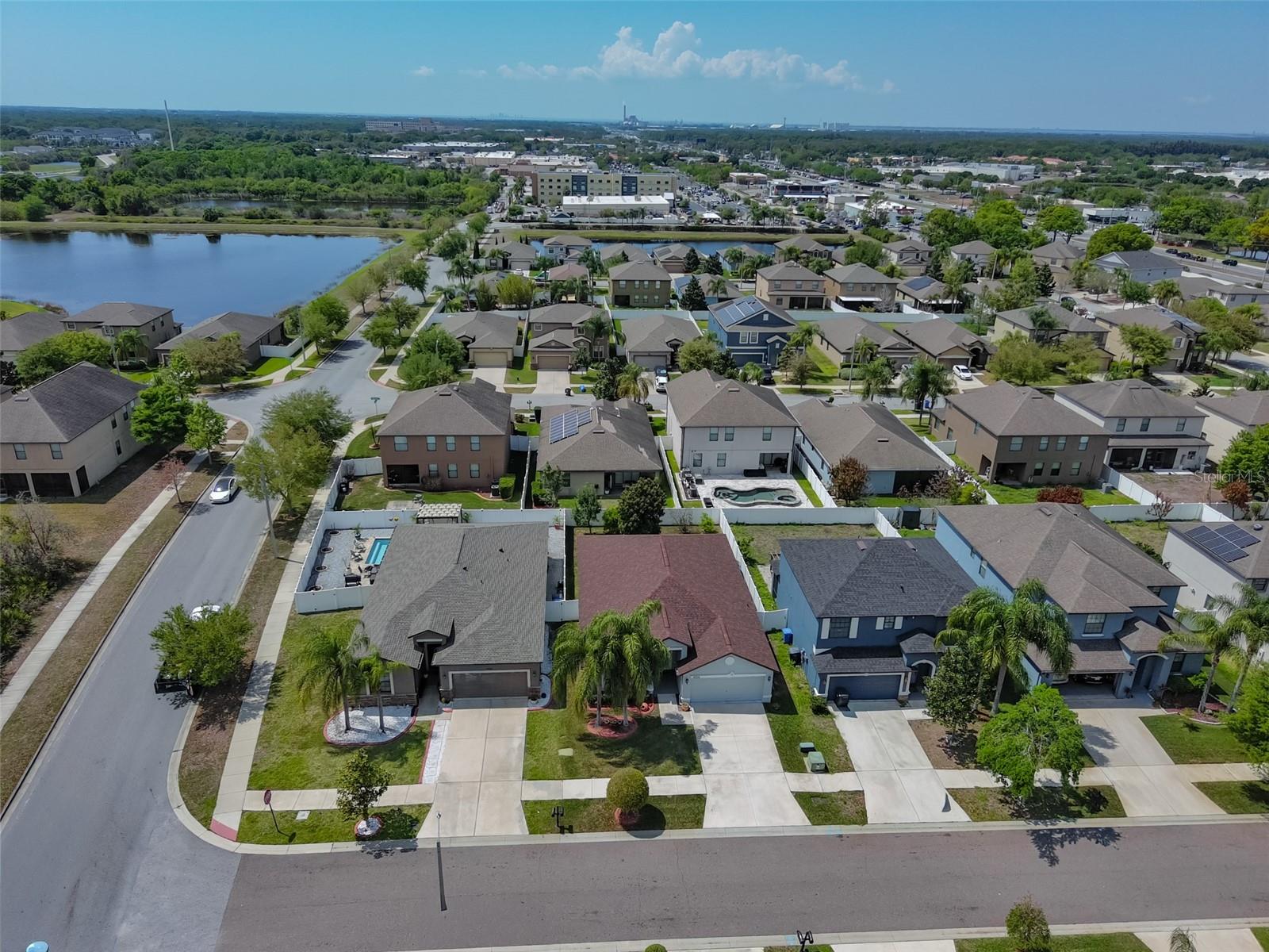 Image 43 of 55 For 10806 Whitecap Drive