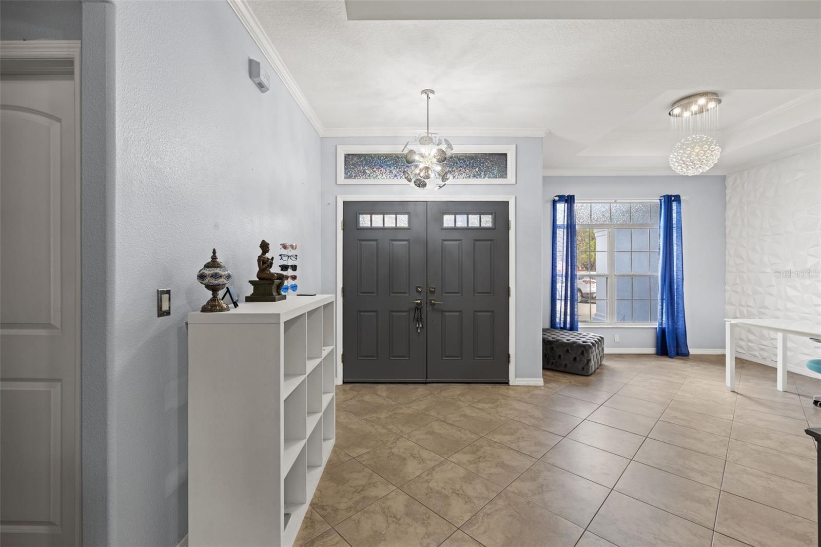 Listing photo id 10 for 1451 Laredo Avenue