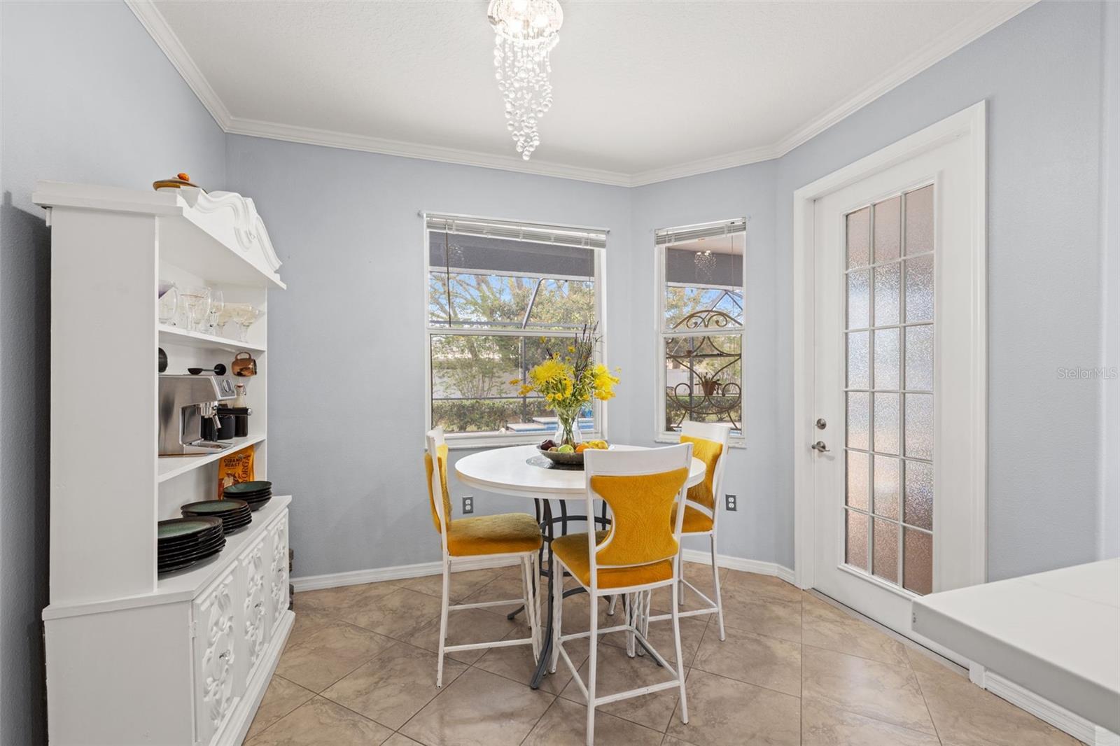 Listing photo id 12 for 1451 Laredo Avenue