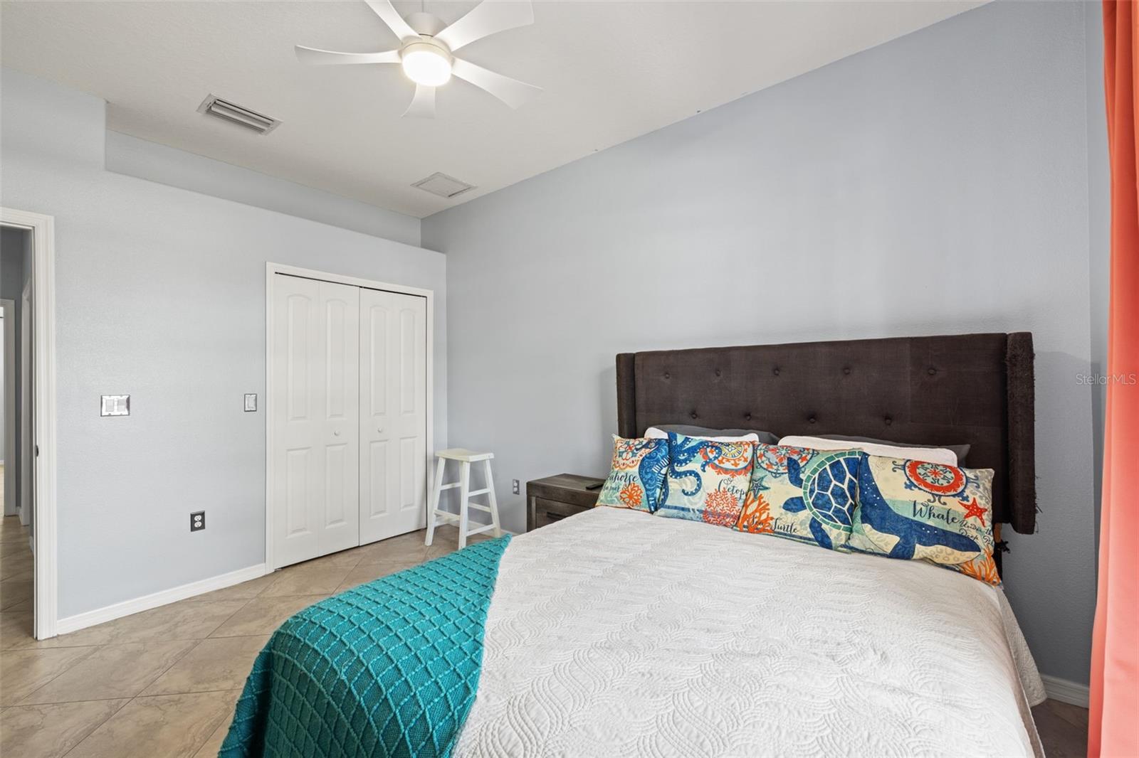 Listing photo id 22 for 1451 Laredo Avenue