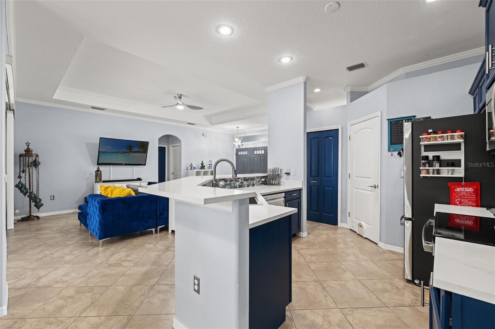 Listing photo id 34 for 1451 Laredo Avenue