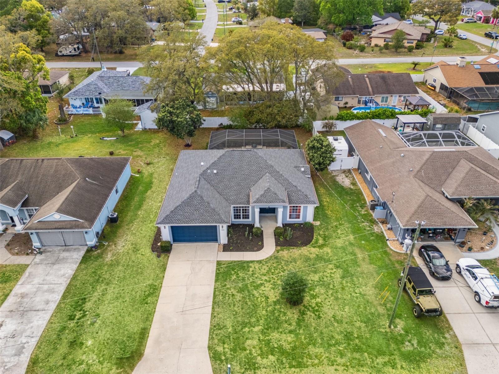 Listing photo id 39 for 1451 Laredo Avenue