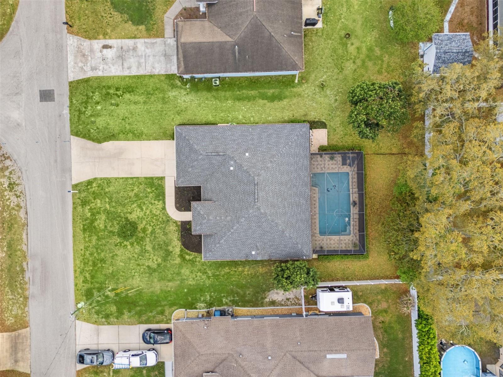 Listing photo id 43 for 1451 Laredo Avenue