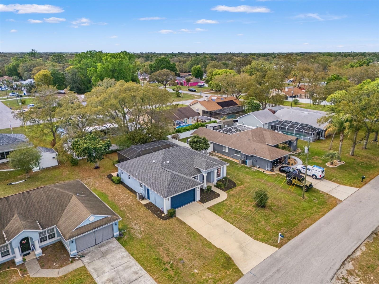 Listing photo id 44 for 1451 Laredo Avenue