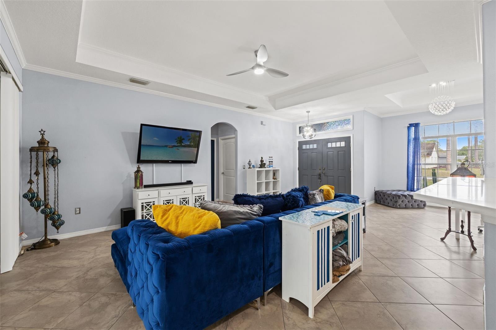 Listing photo id 3 for 1451 Laredo Avenue