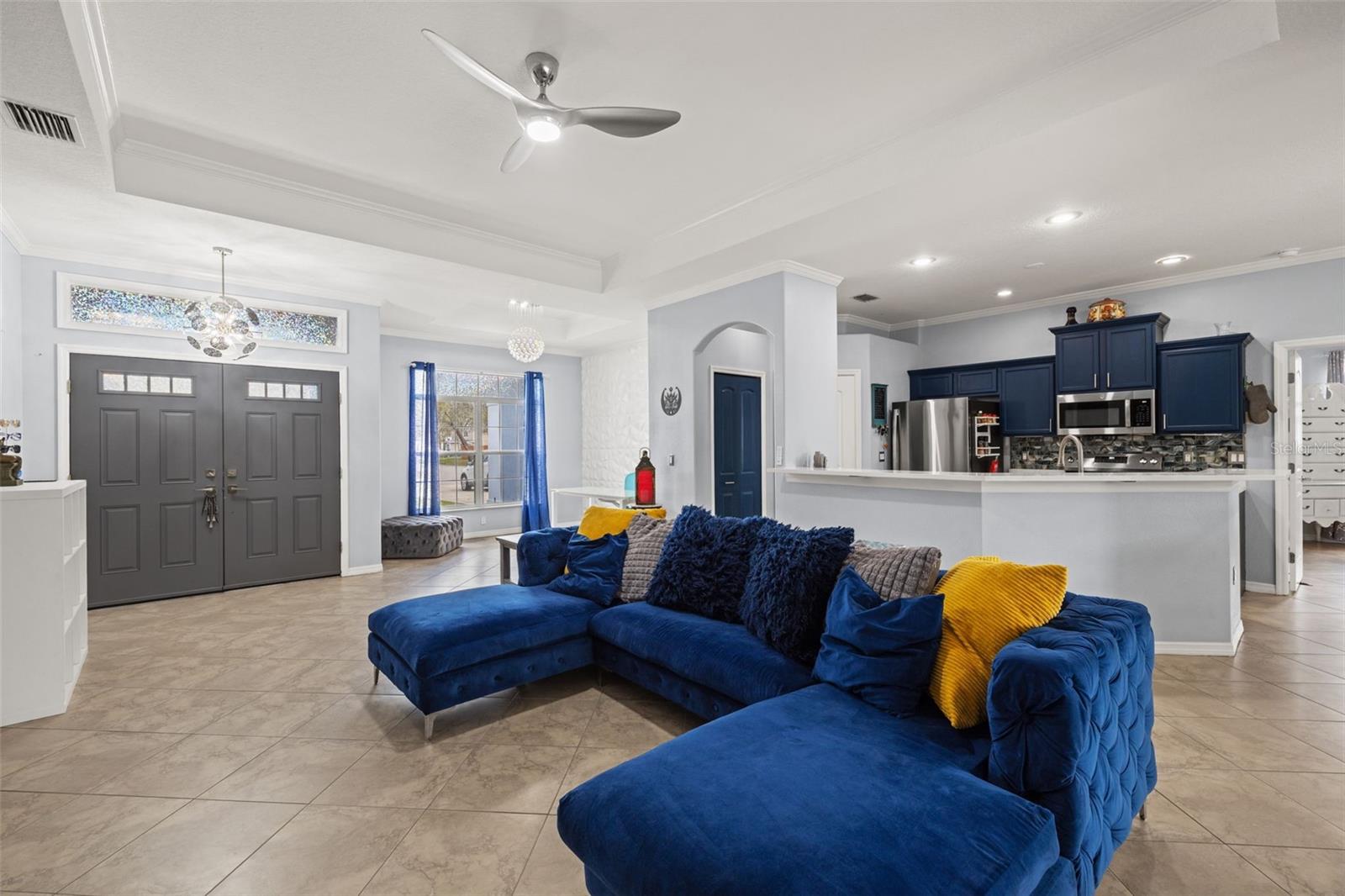 Listing photo id 6 for 1451 Laredo Avenue