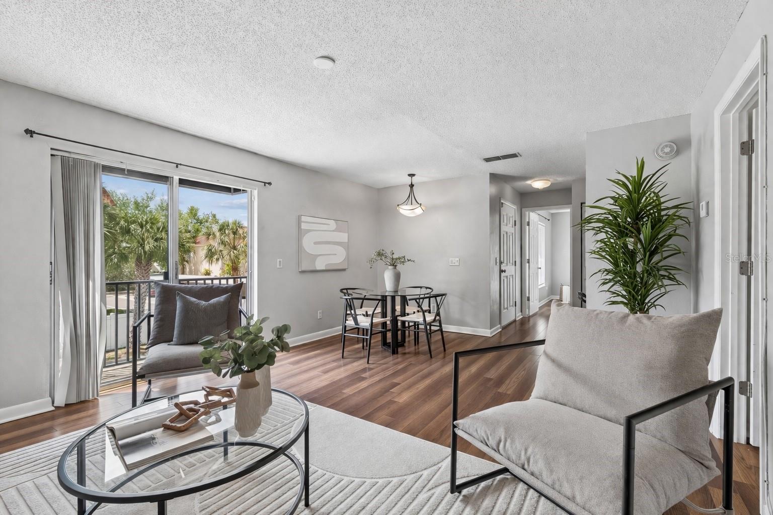 Image 11 of 29 For 201 Arrawana Avenue L