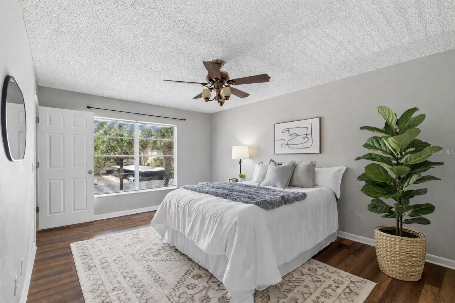 Image 17 of 29 For 201 Arrawana Avenue L