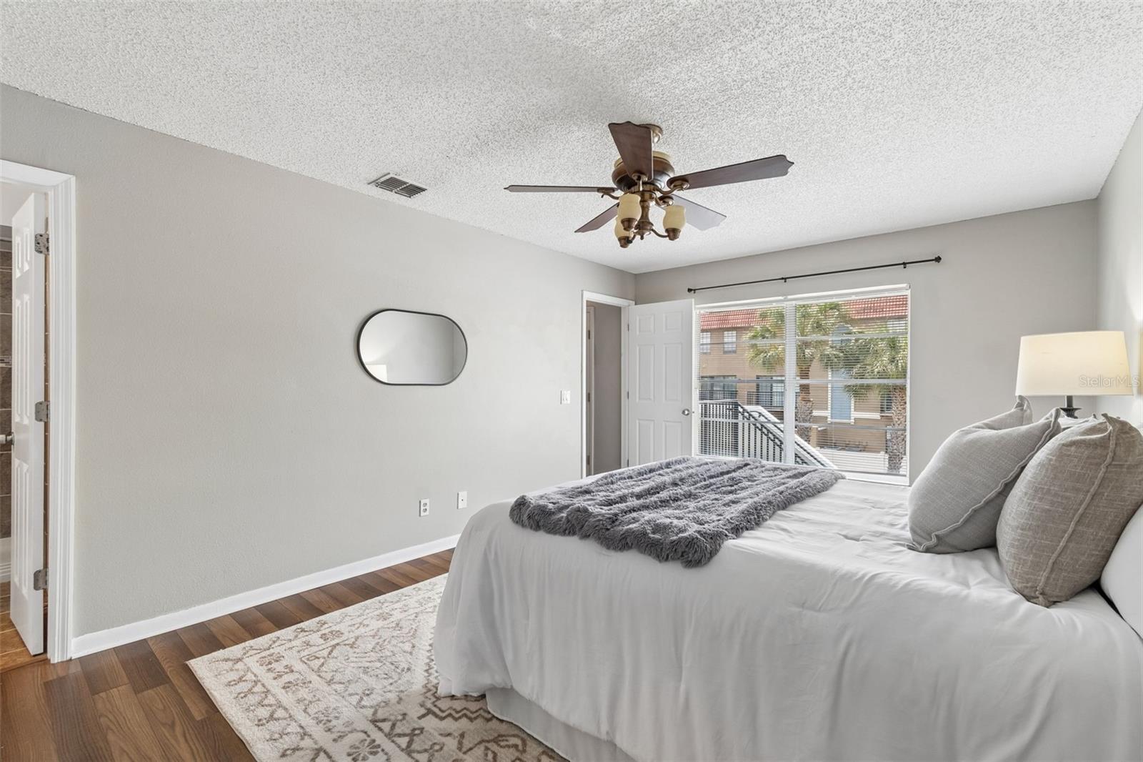 Image 18 of 29 For 201 Arrawana Avenue L