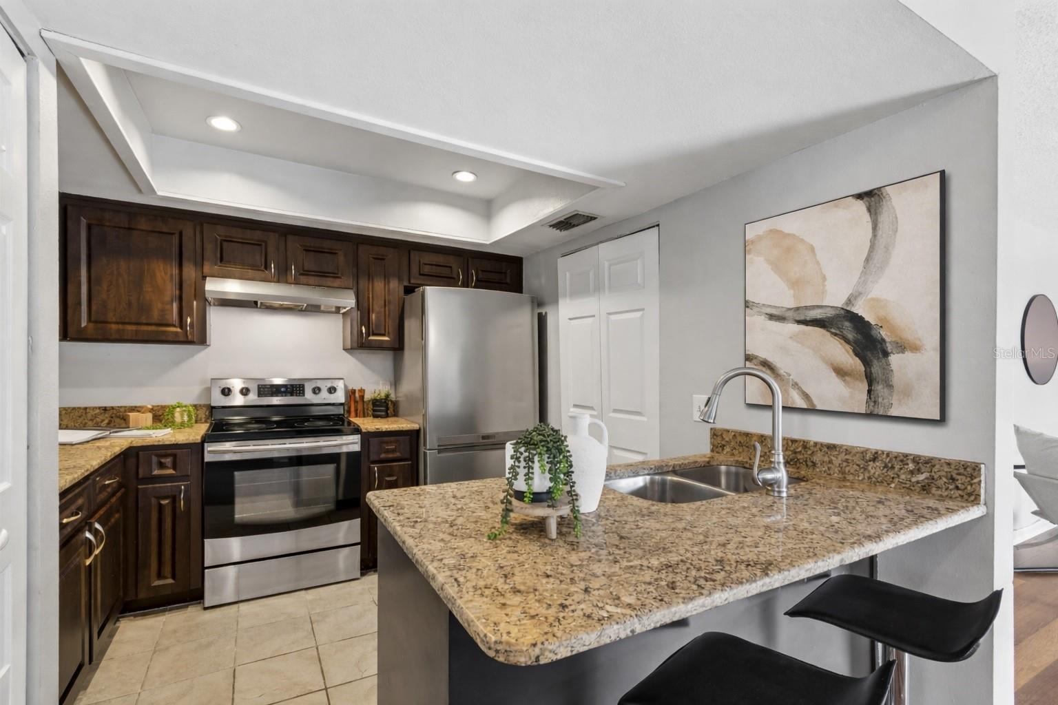 Image 7 of 29 For 201 Arrawana Avenue L