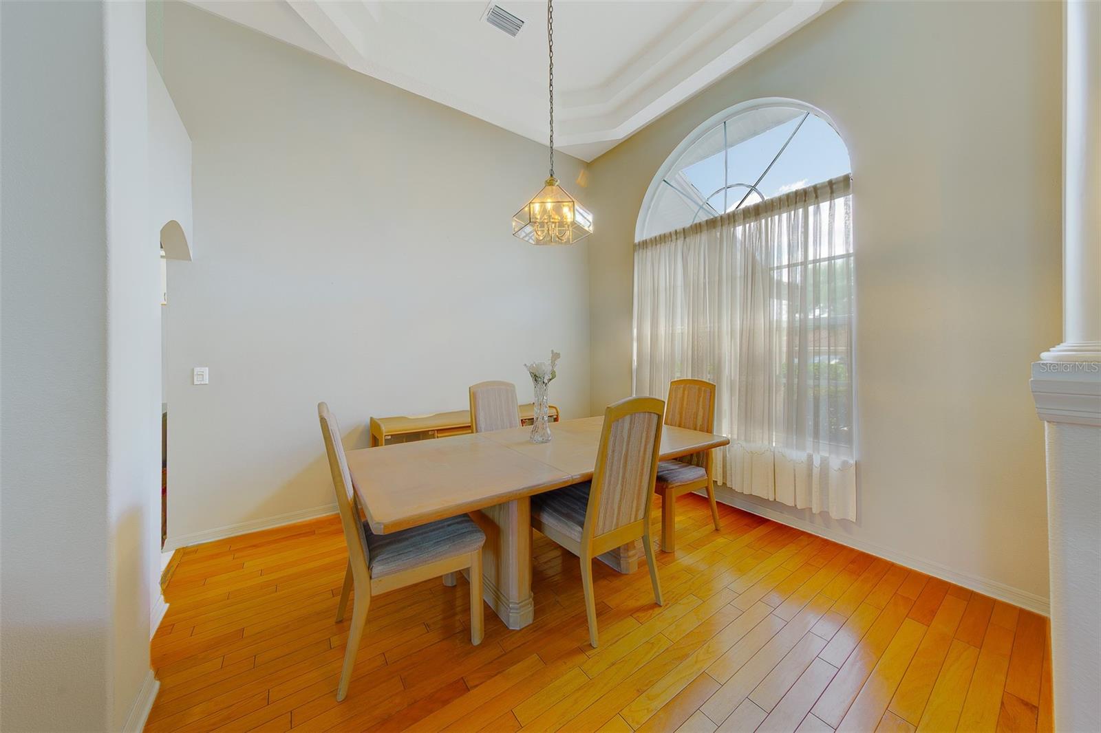 Image 18 of 71 For 3909 Talah Drive