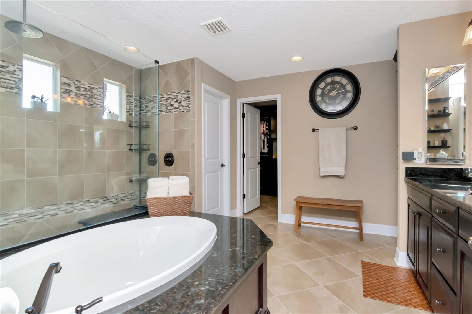 Image 19 of 33 For 4527 Scarlet Loop