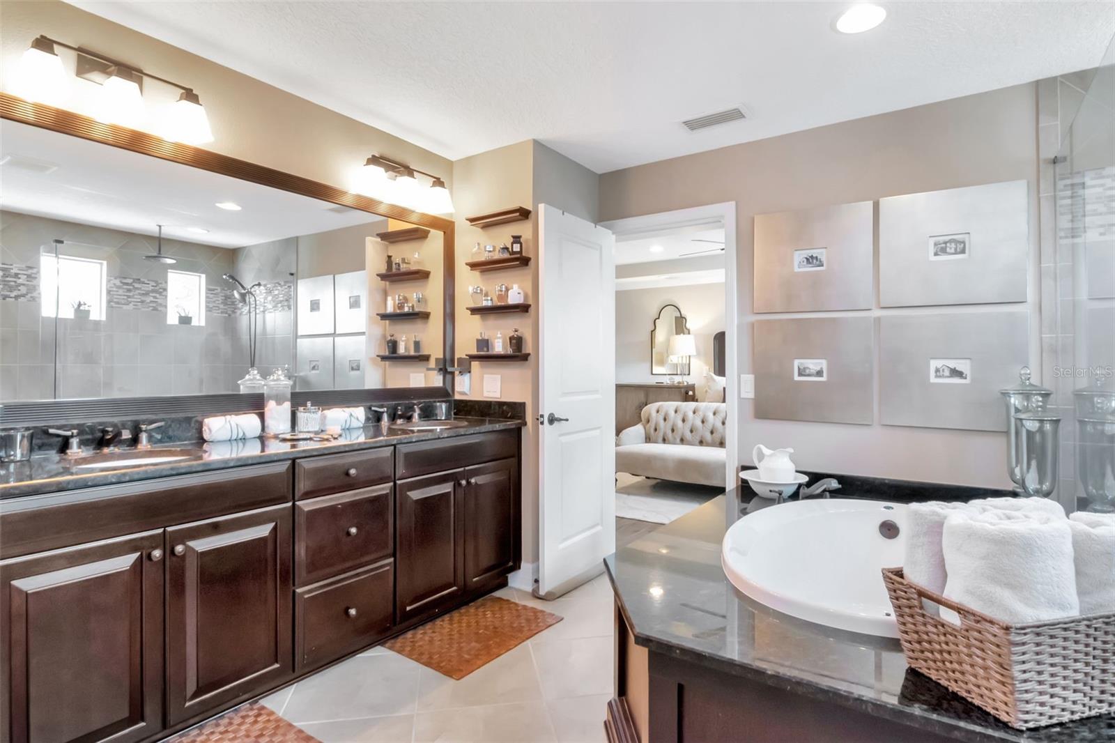 Image 21 of 33 For 4527 Scarlet Loop