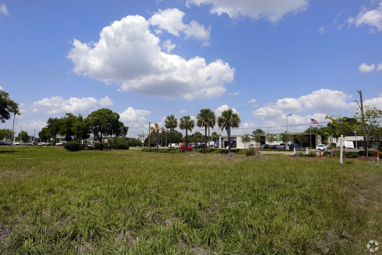 Image 6 of 6 For 4201 Crest Avenue