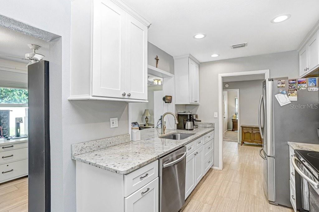 Image 31 of 53 For 1632 Heather Place