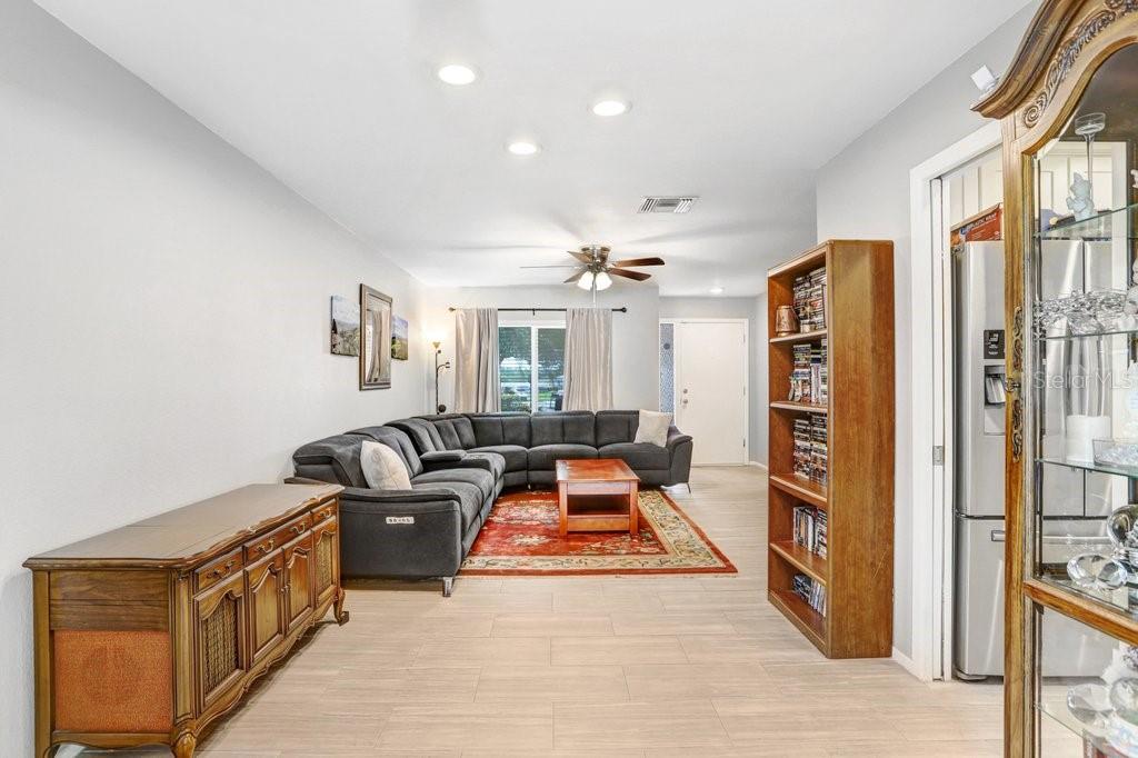 Image 36 of 53 For 1632 Heather Place