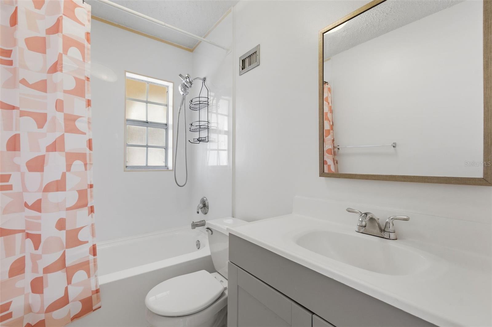 Image 19 of 48 For 9992 86th Street