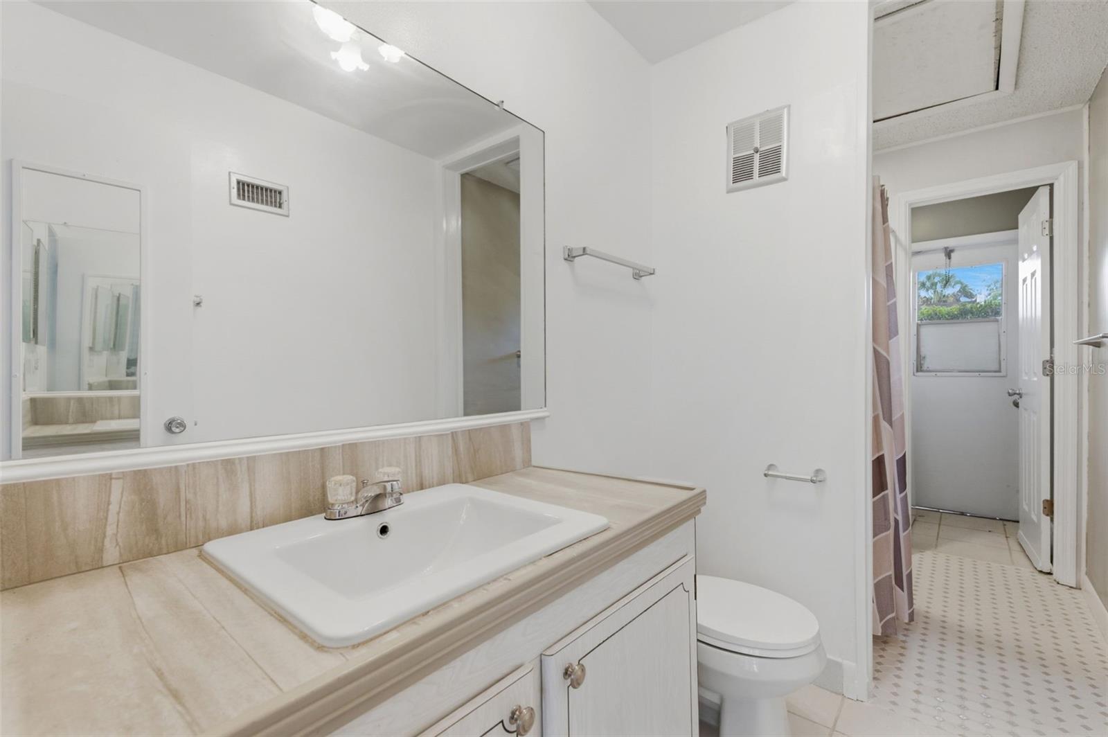 Image 25 of 48 For 9992 86th Street