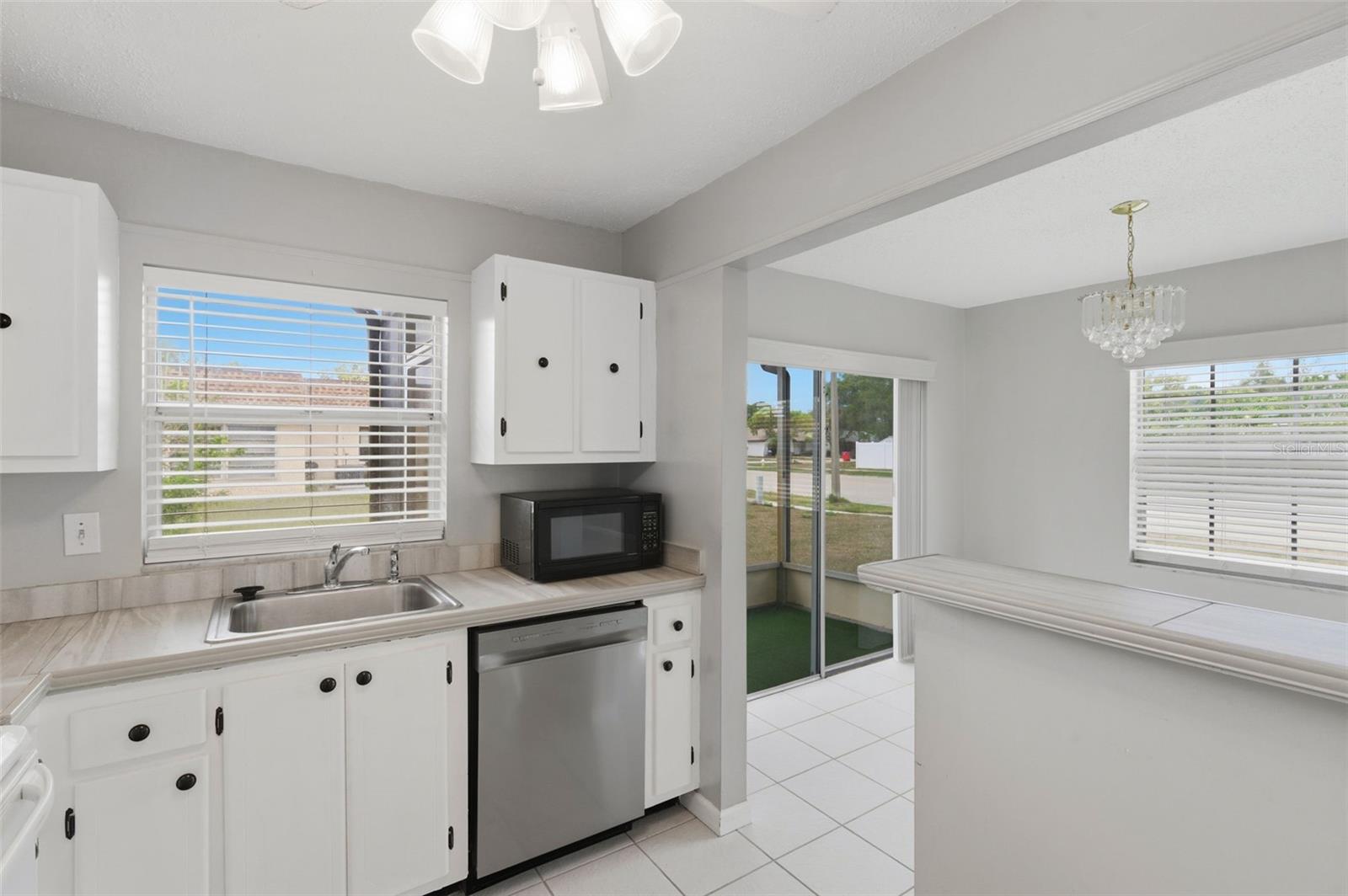 Image 5 of 48 For 9992 86th Street