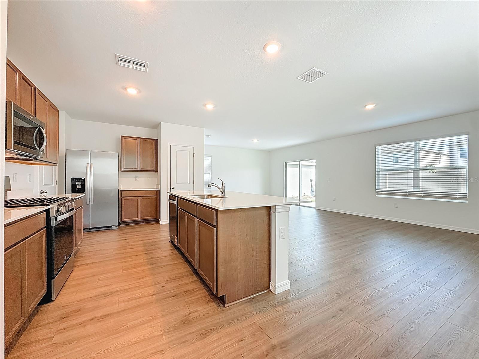 Image 10 of 81 For 35541 Kinsey Point