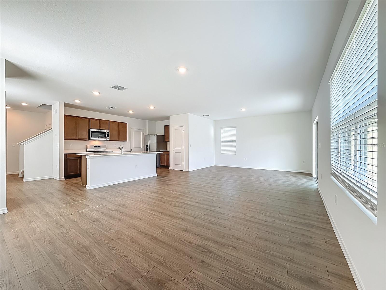 Image 16 of 81 For 35541 Kinsey Point