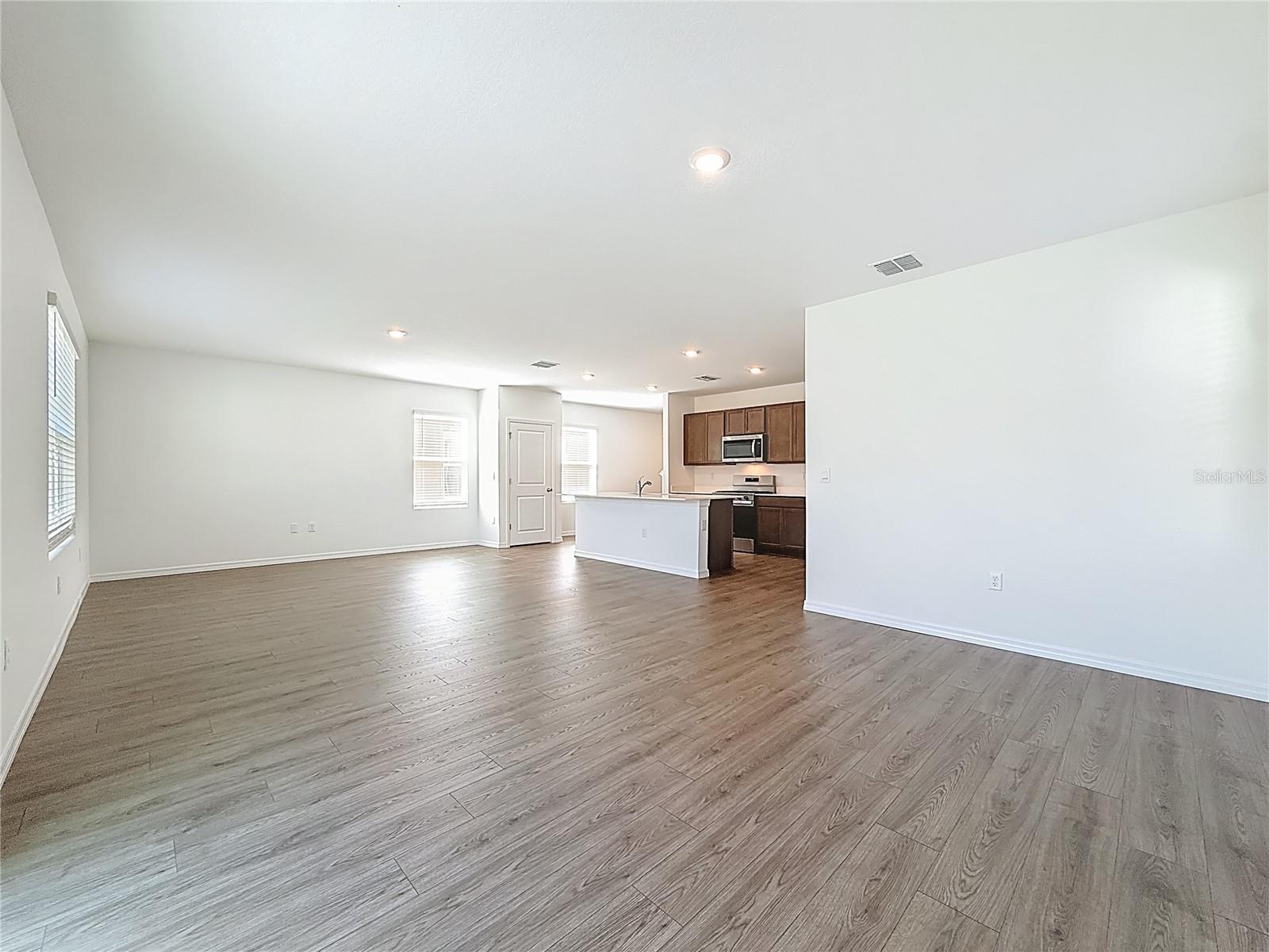 Image 22 of 81 For 35541 Kinsey Point