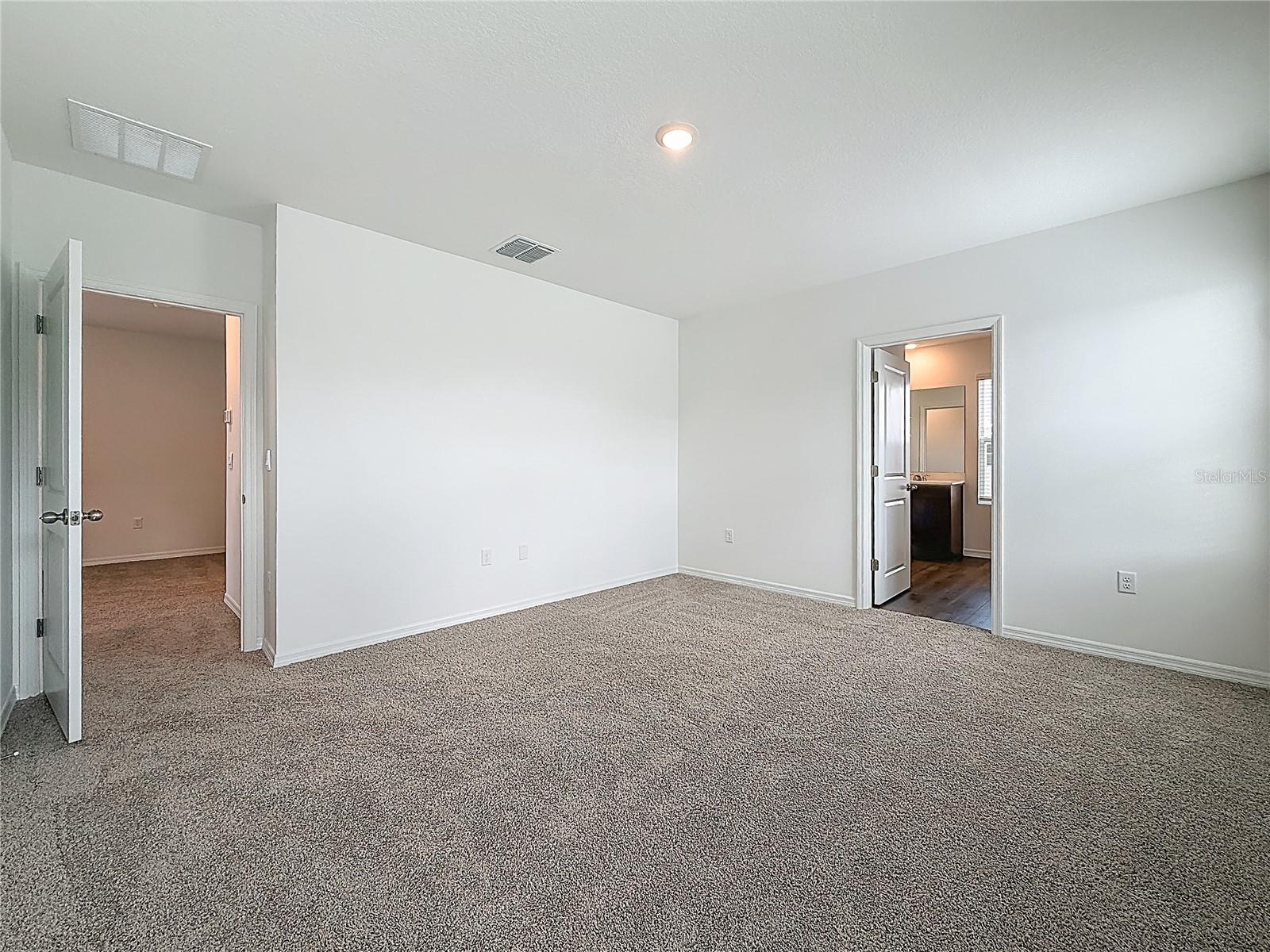 Image 32 of 81 For 35541 Kinsey Point