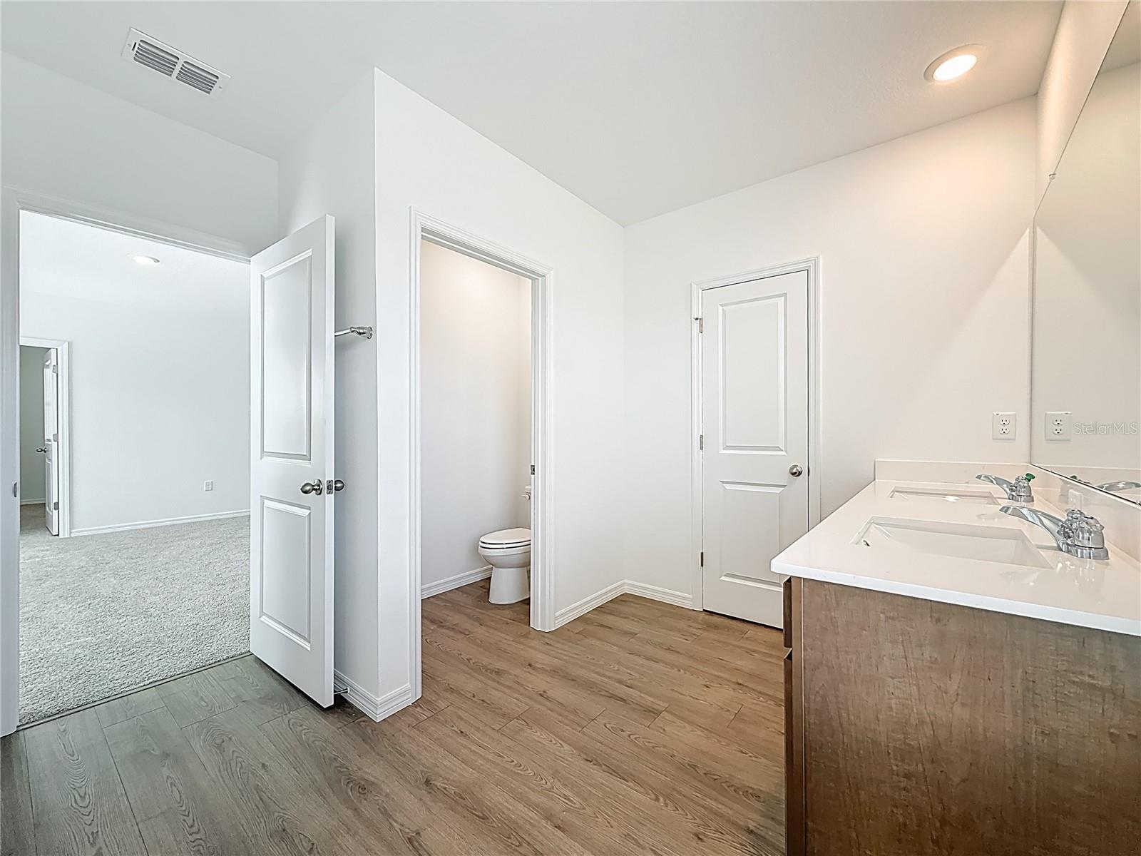 Image 40 of 81 For 35541 Kinsey Point