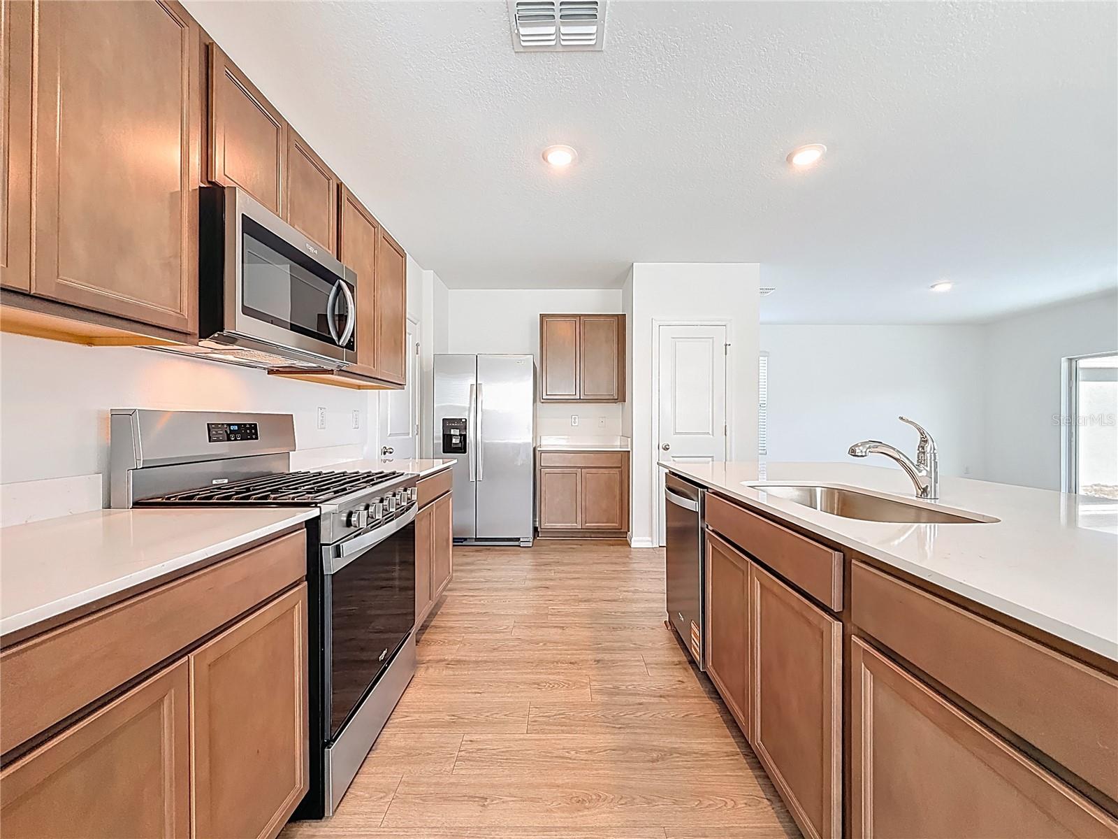 Image 9 of 81 For 35541 Kinsey Point