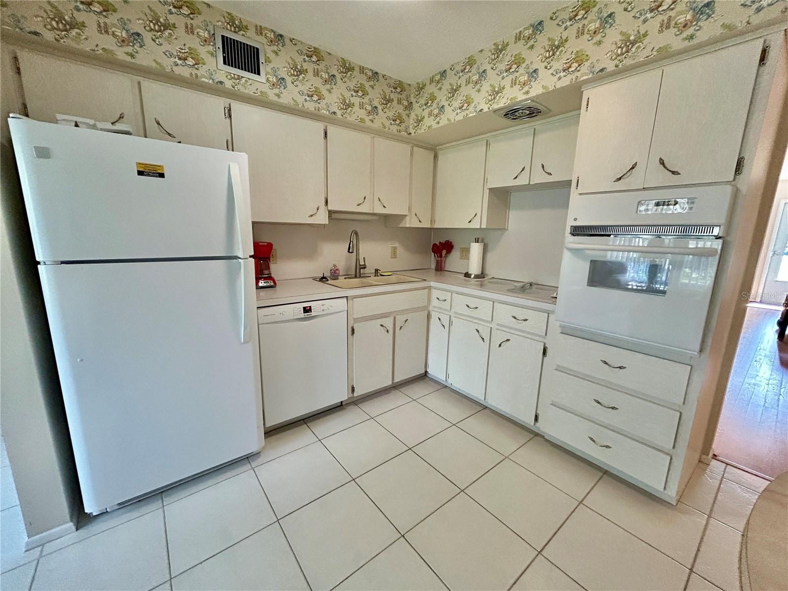 Image 10 of 48 For 2256 Philippine Drive 42