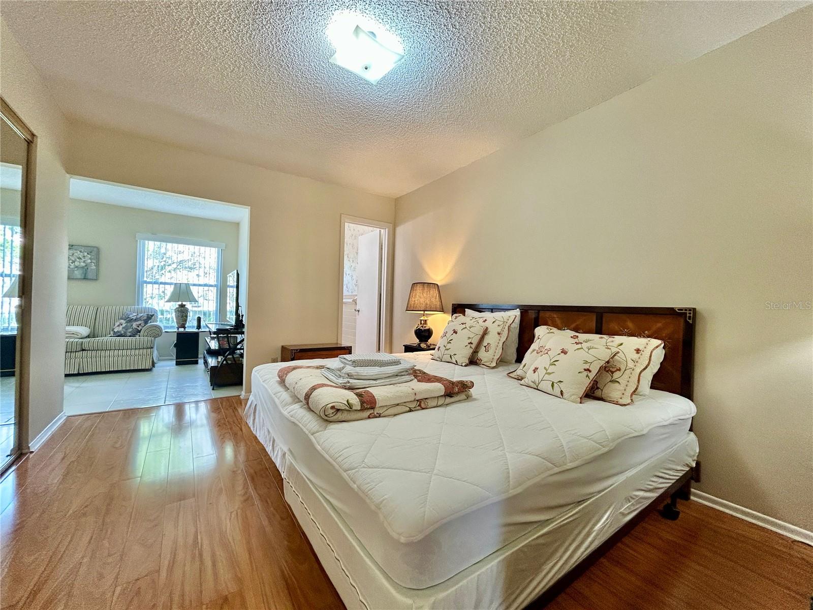Image 18 of 48 For 2256 Philippine Drive 42