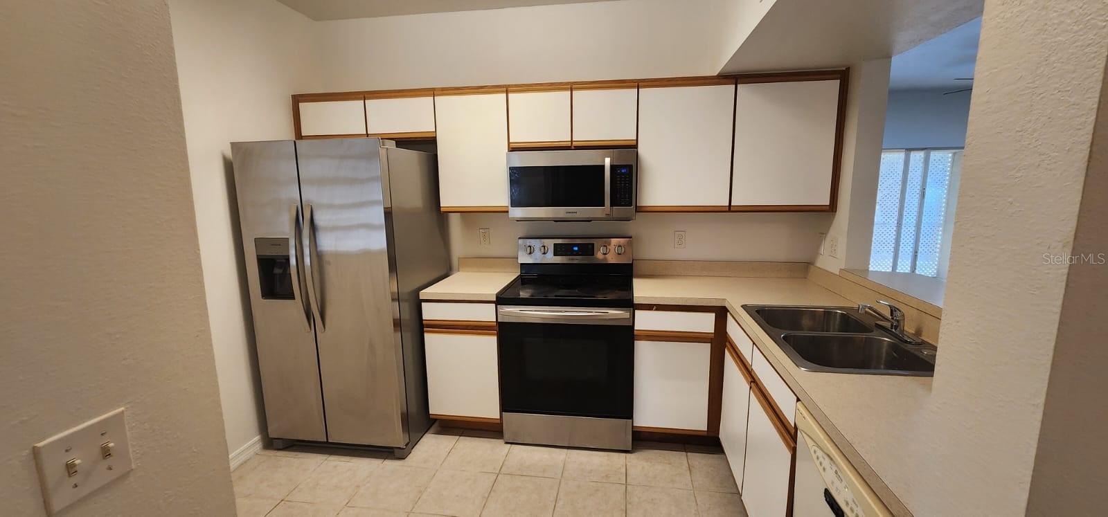 Image 6 of 29 For 6014 Portsdale Place 102