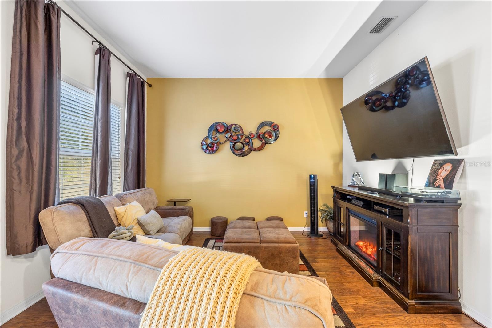 Image 3 of 37 For 1309 Parker Den Drive