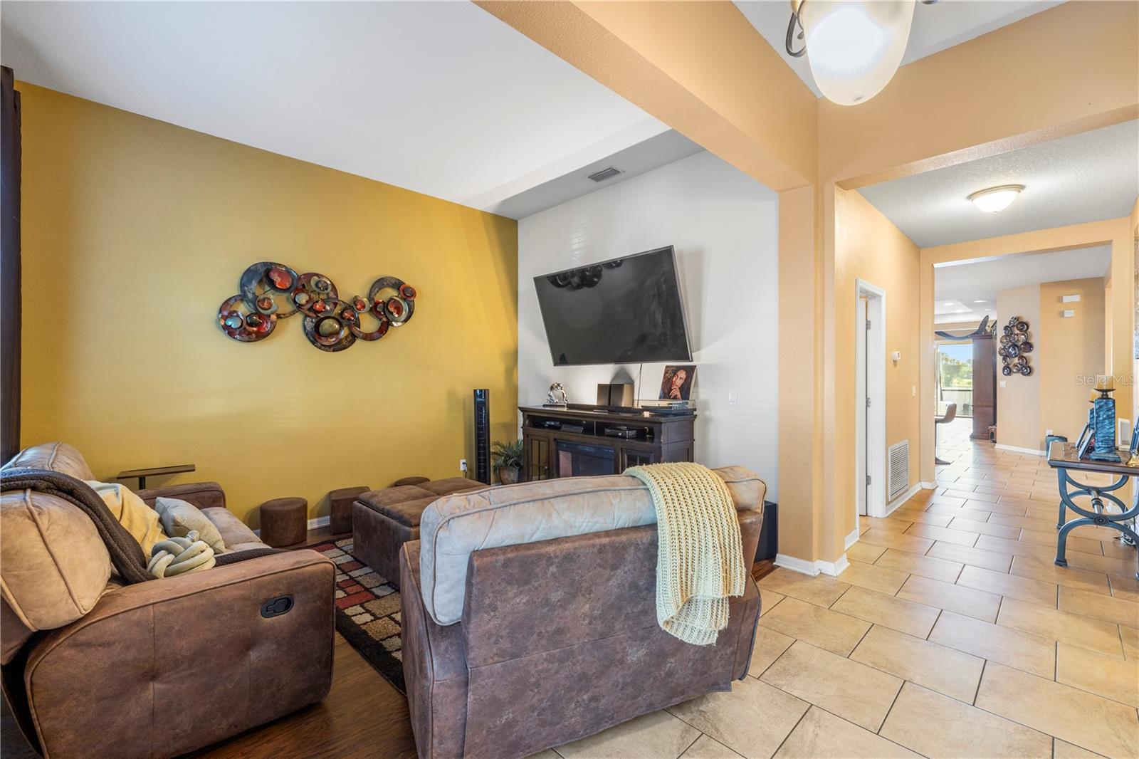 Image 4 of 37 For 1309 Parker Den Drive