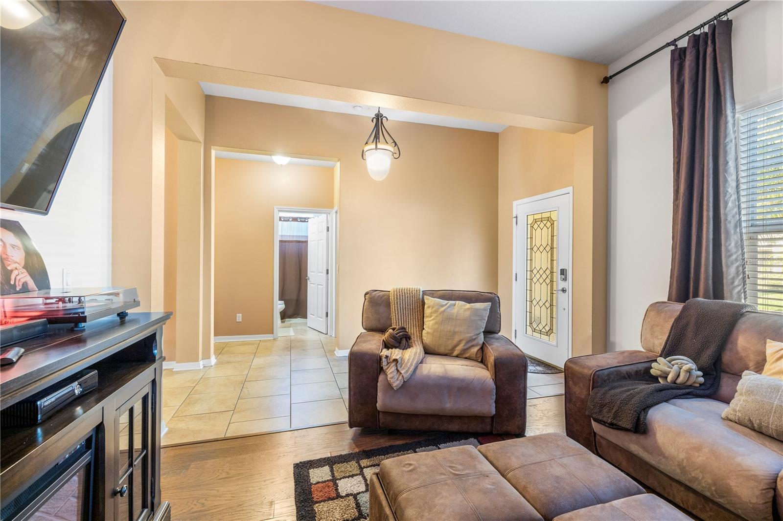 Image 5 of 37 For 1309 Parker Den Drive