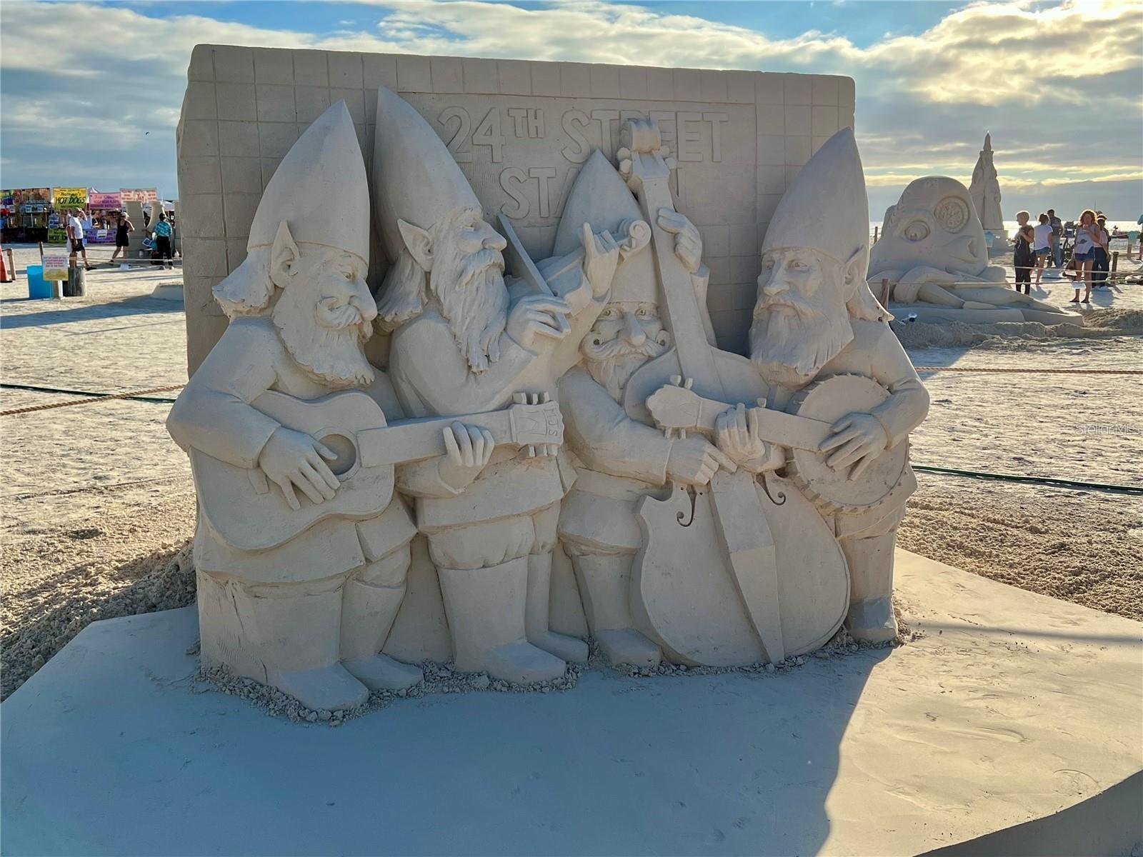 Image 24 of 32 For 11315 3rd Street E C