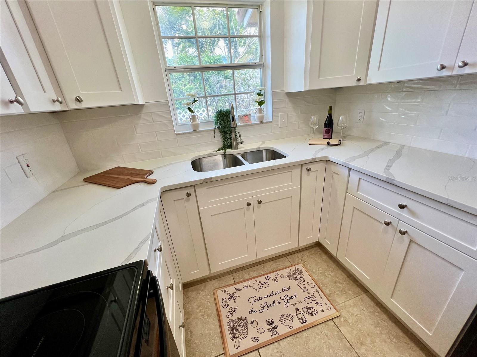 Image 5 of 32 For 11315 3rd Street E C