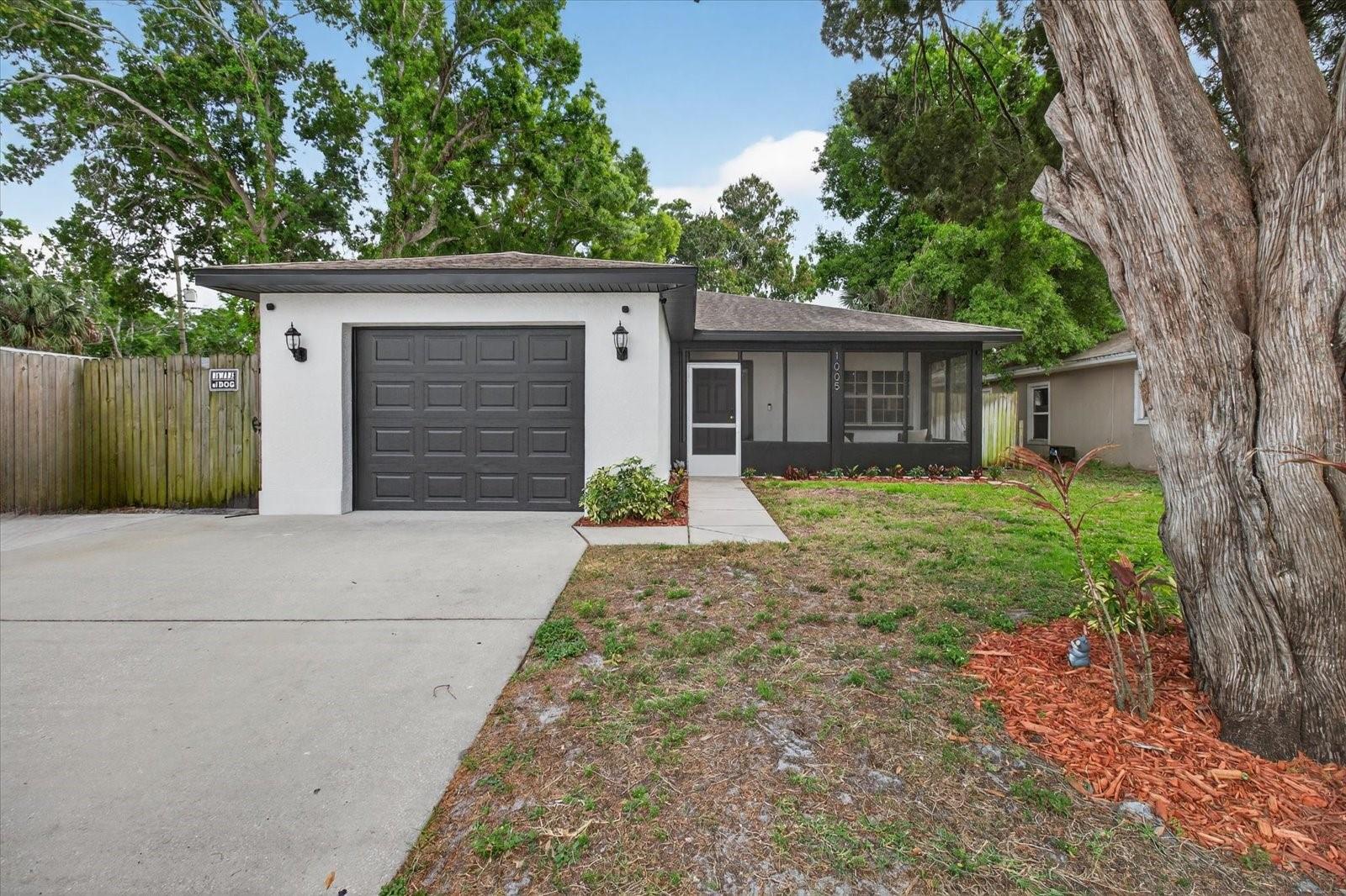 Listing photo id 0 for 1005 13th Avenue Nw