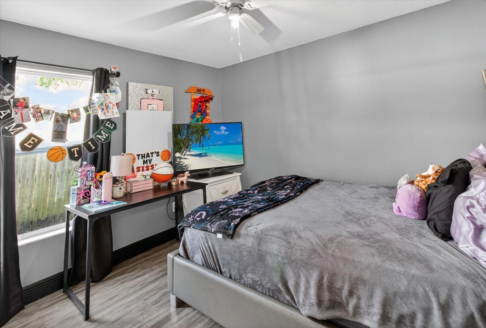 Listing photo id 27 for 1005 13th Avenue Nw