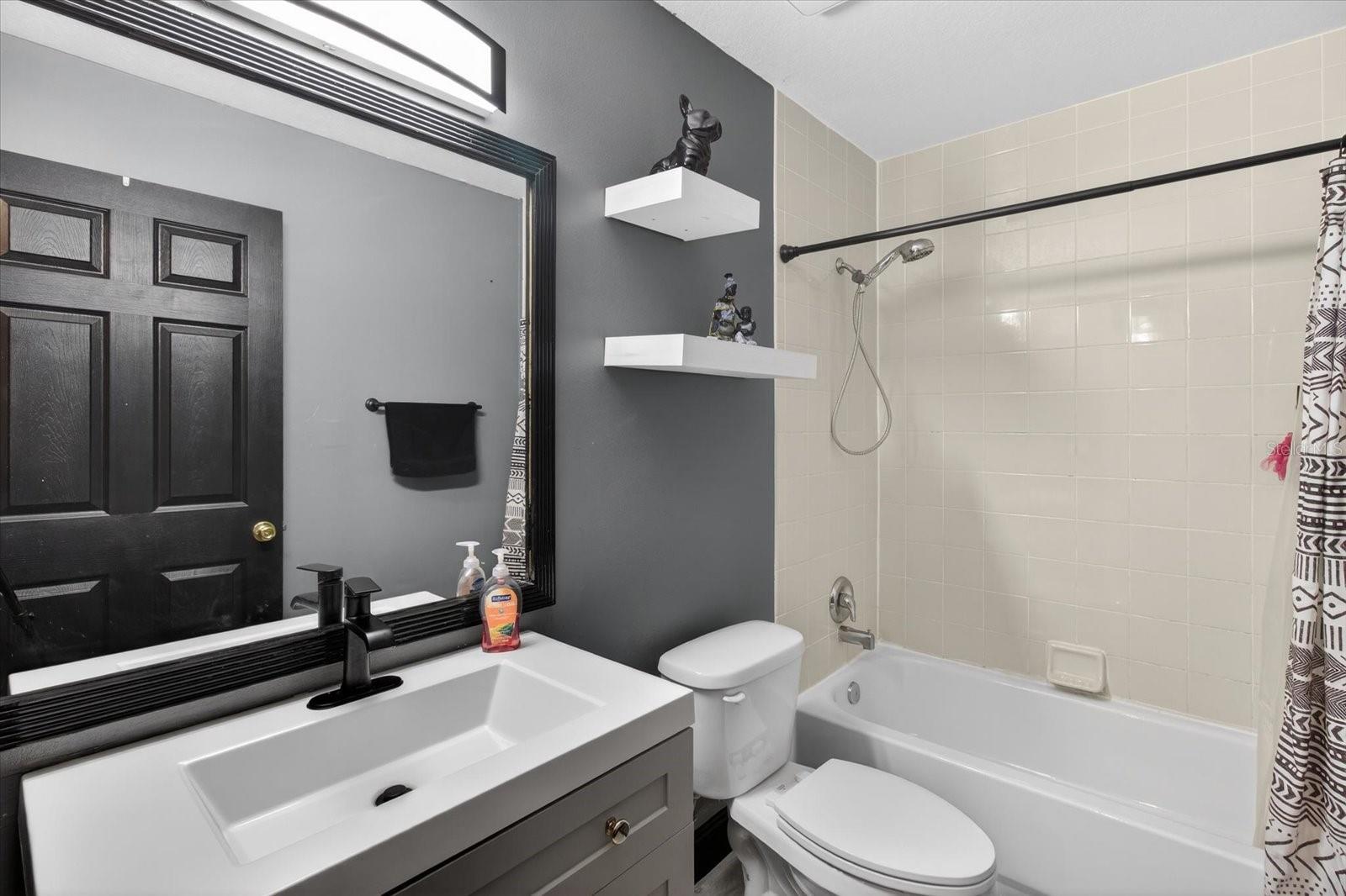 Listing photo id 30 for 1005 13th Avenue Nw