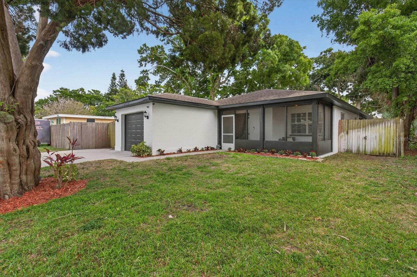 Listing photo id 46 for 1005 13th Avenue Nw